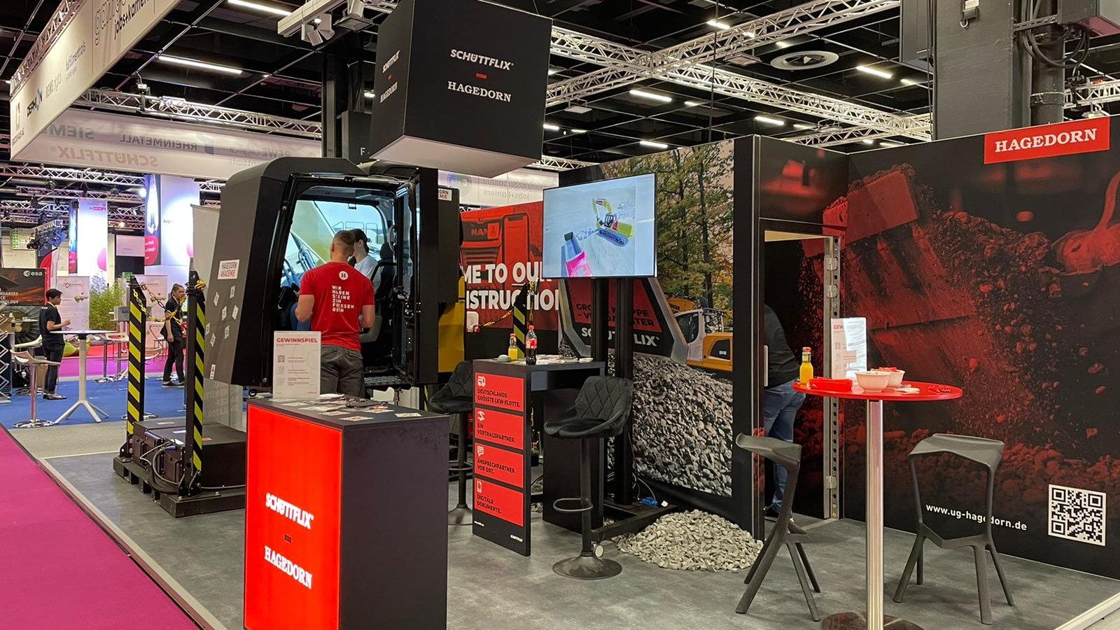 Bagger-Simulator von Hagedorn auf einer Fachmesse