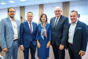 TYPO3\CMS\Extbase\Domain\Model\FileReference:13230